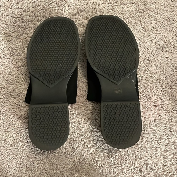 Steve Madden Slinky30 Sandal - Picture 4 of 6